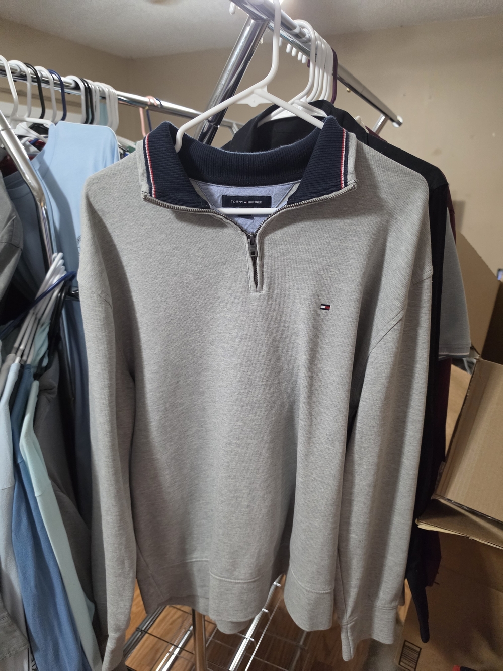 Tommy Hilfiger Men's Light Gray Quarter-Zip Pullover with Navy Ribbed Collar
